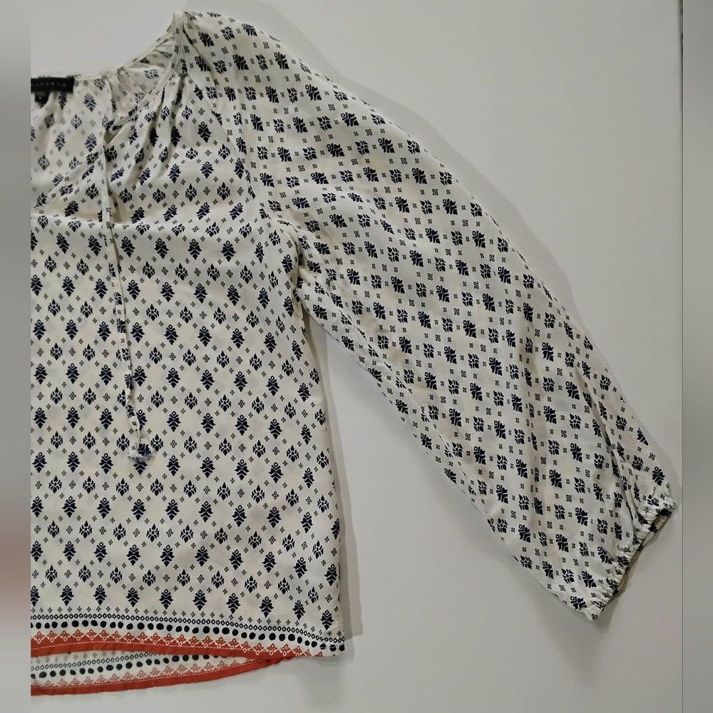 Sanctuary Peasant Boho Top Womens Small White Blue Geometric Orange Hem Relaxed - Picture 8 of 11